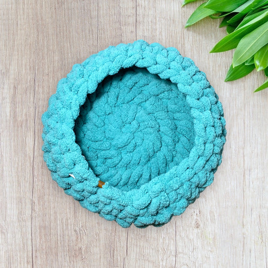 Light Teal Circular Pet Bed