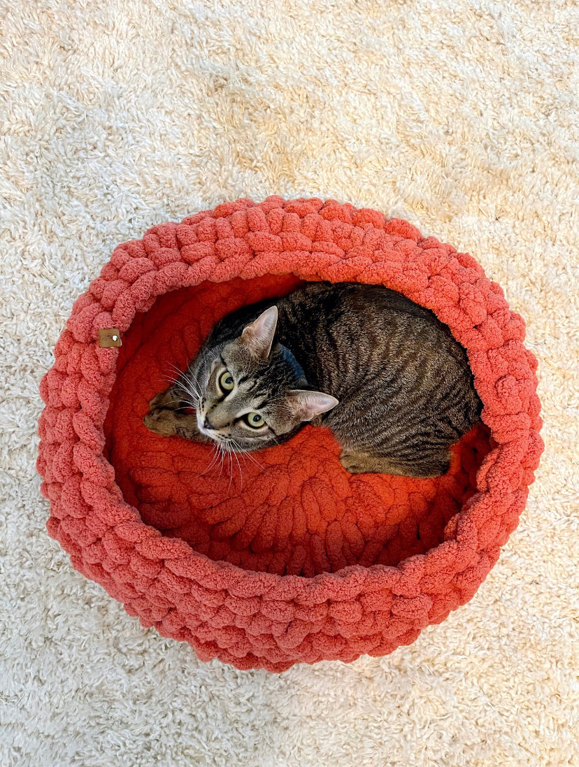 Spiced Persimmon Circular Pet Bed